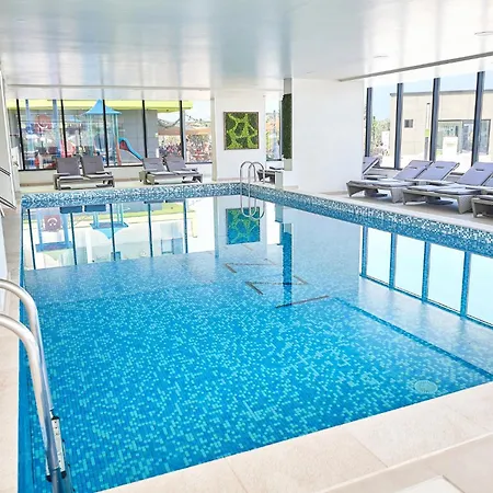 H2o Pool & *