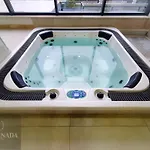 H2o Pool & Апартаменты Нэводари